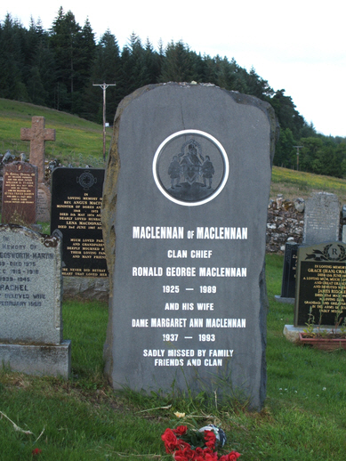 Photo of the gravestone of the Chief of Maclennan
