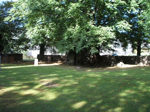 Picture of the churchyard at Elchies.