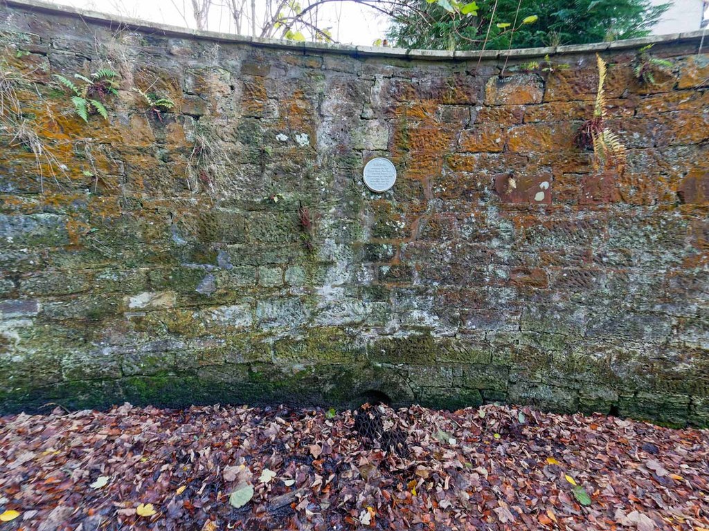 Photograph of the Mary Well.